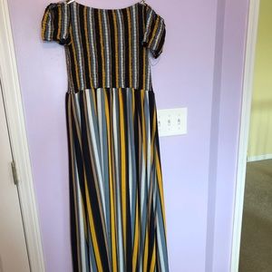 Off the Shoulder Maxi Dress